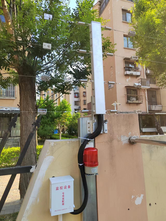 學(xué)校安裝電子圍欄的必要性，學(xué)生翻墻外出感染